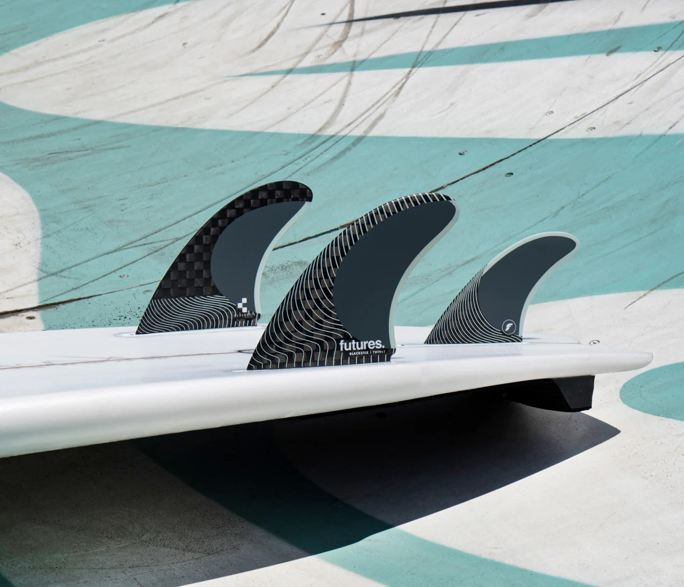 FUTURES Blackstix Twin+1 Fins - Frost