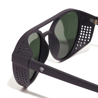 Rickard Black/Black