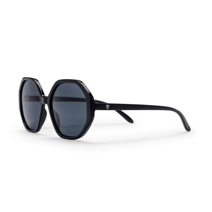 Ingrid Black/Black