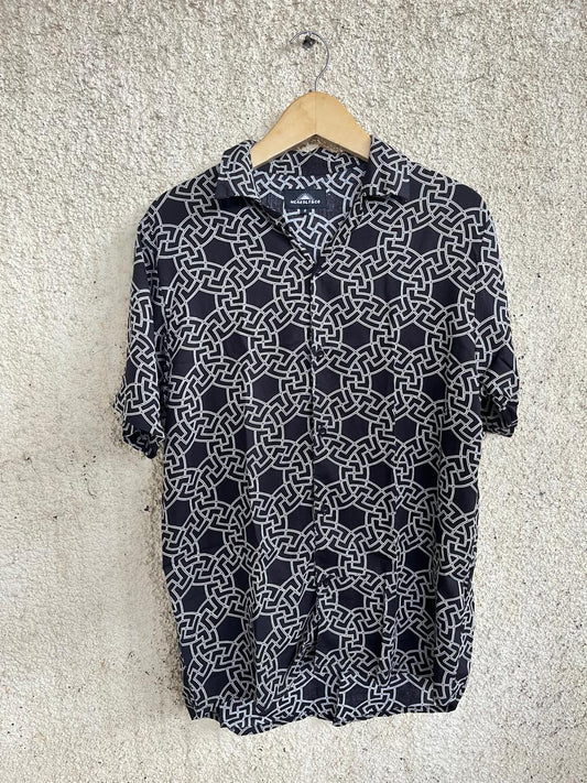 Wearsly Chain Black Shirt