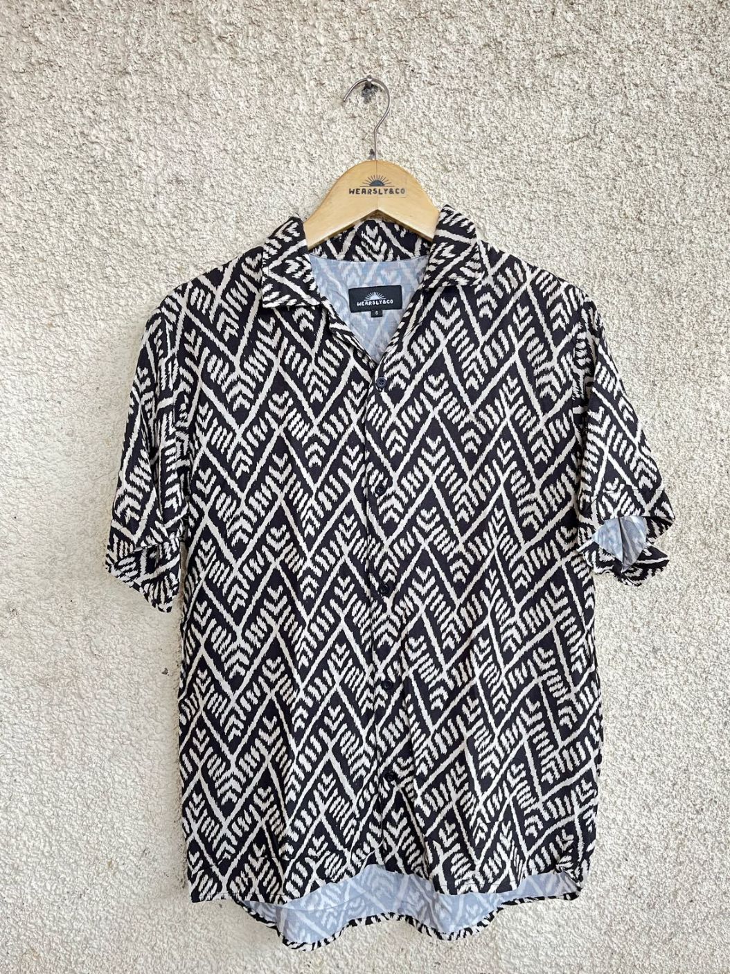 Wearsly Zena Black Shirt