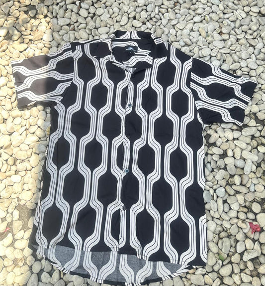 Wearsly Solid Line Black Shirt