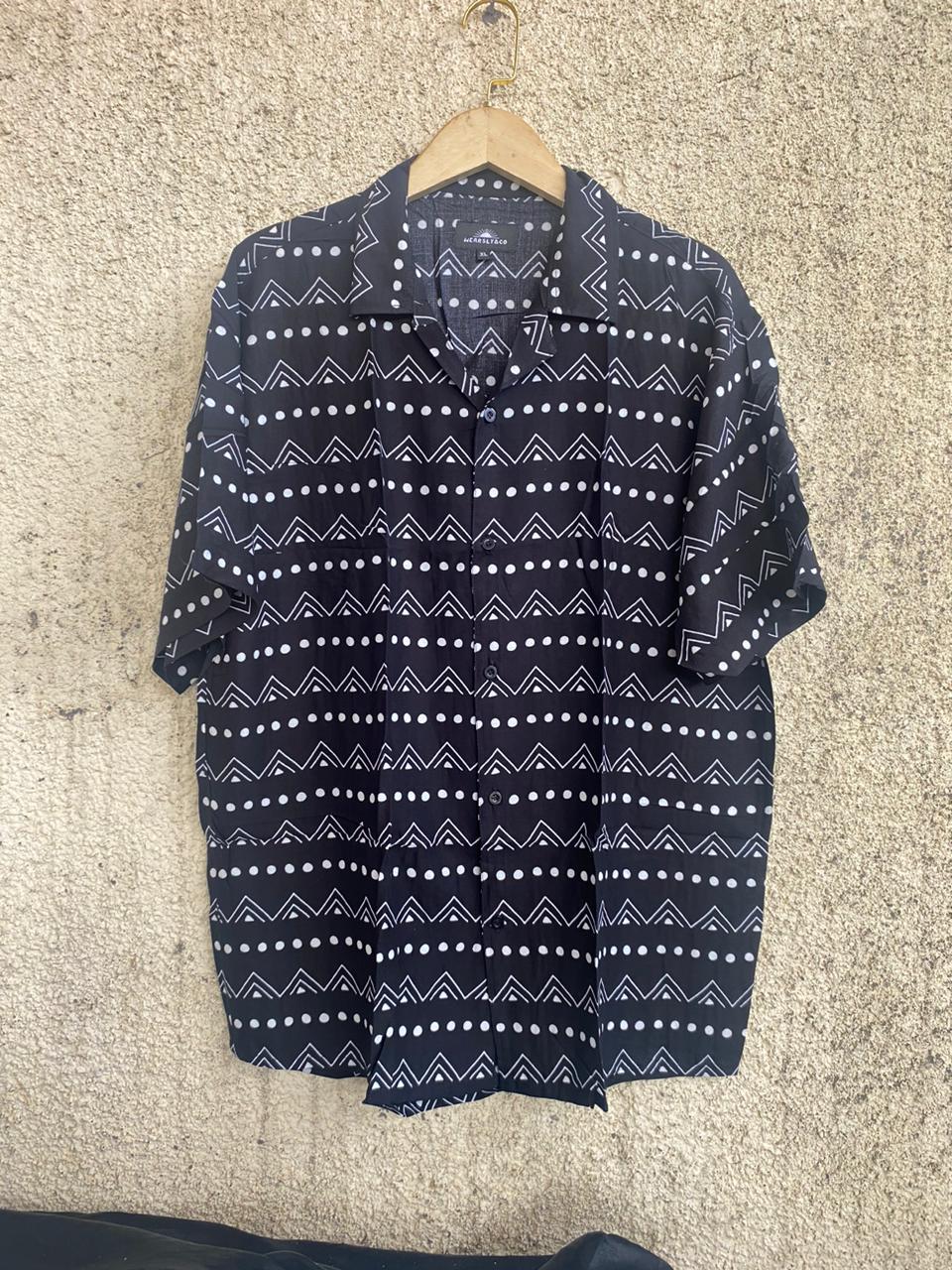 Wearsly Piramid Black Shirt