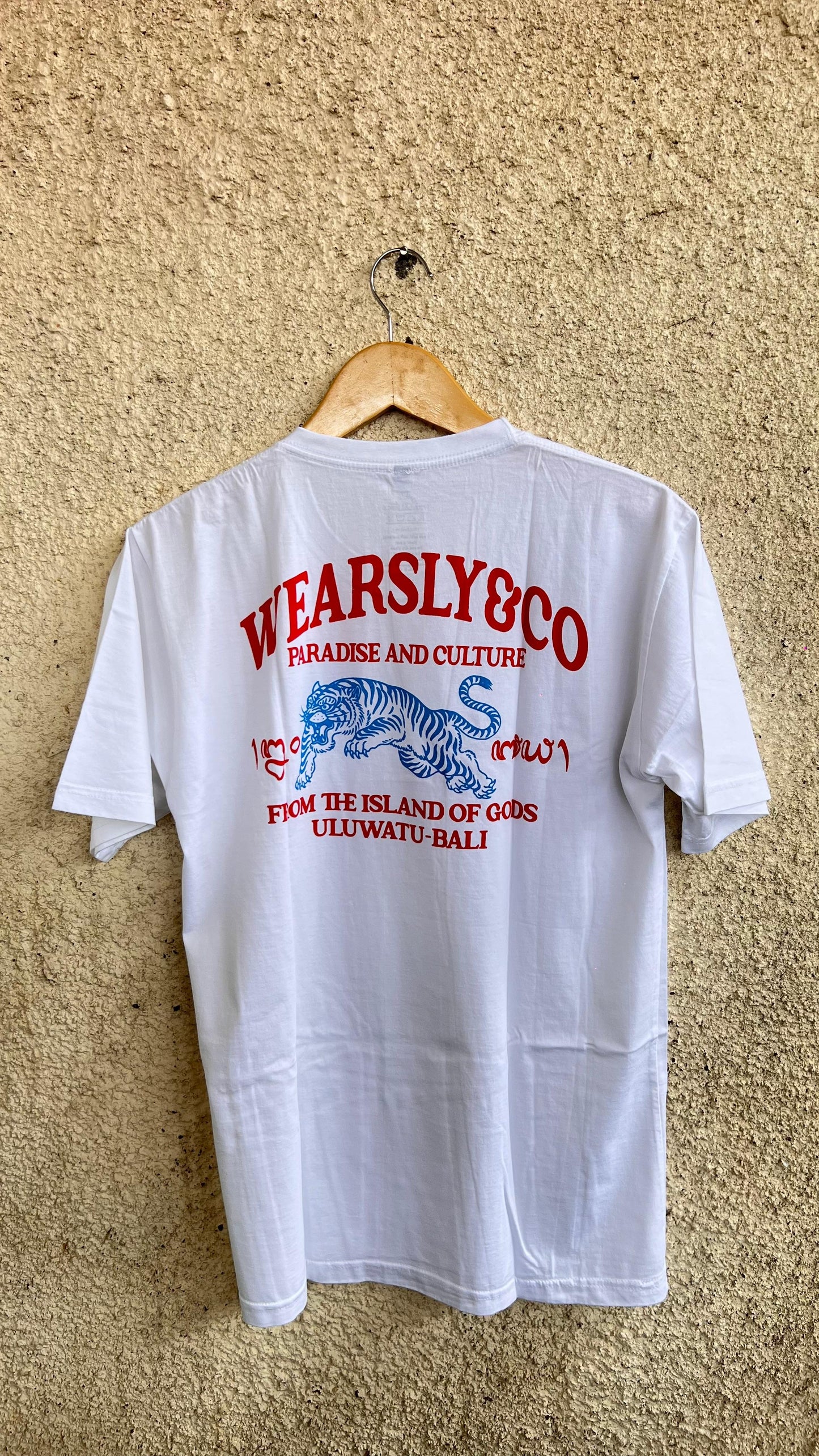 Wearsly MD Blue Tiger Tee Men - White